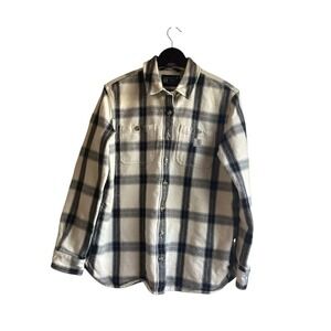 Carhartt Women's Plaid Flannel Shirt Jacket Loose Fit Size Medium M TW5576W